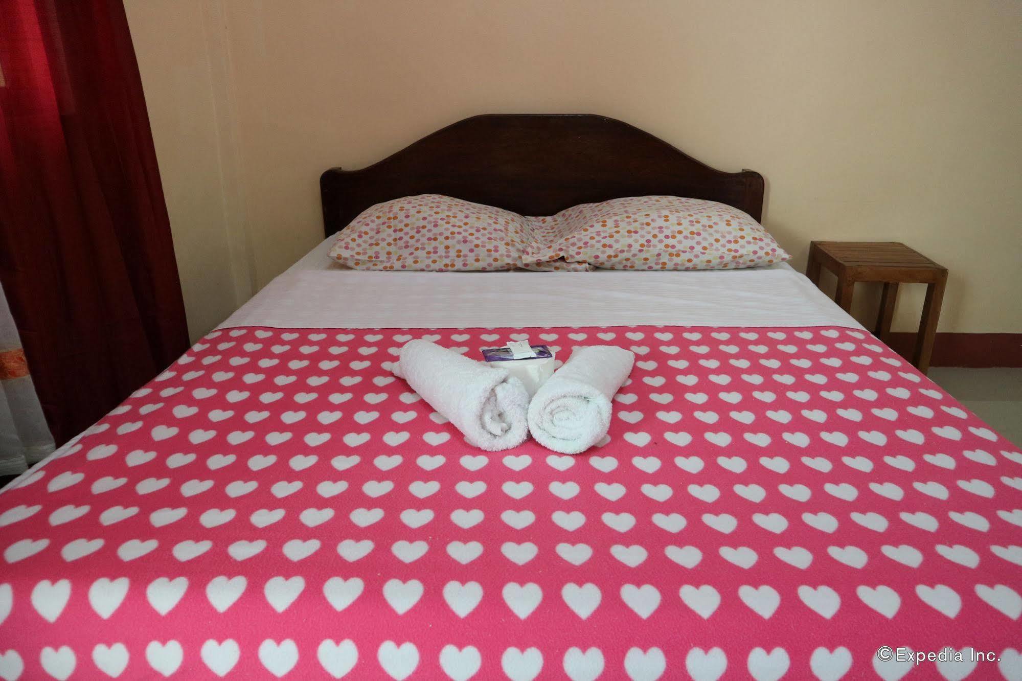 Tia Mers Guest House Пуэрто-Принцеса Экстерьер фото